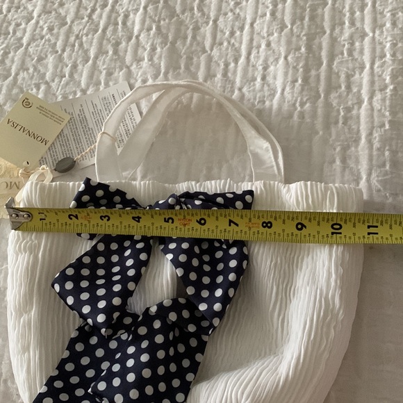 Monnalisa Chic white bag with blue bow NWT - Picture 5 of 14